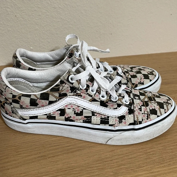 Vans Customs Cherry Blossom Checkerboard Old Skool sz 6.5 - Picture 1 of 16